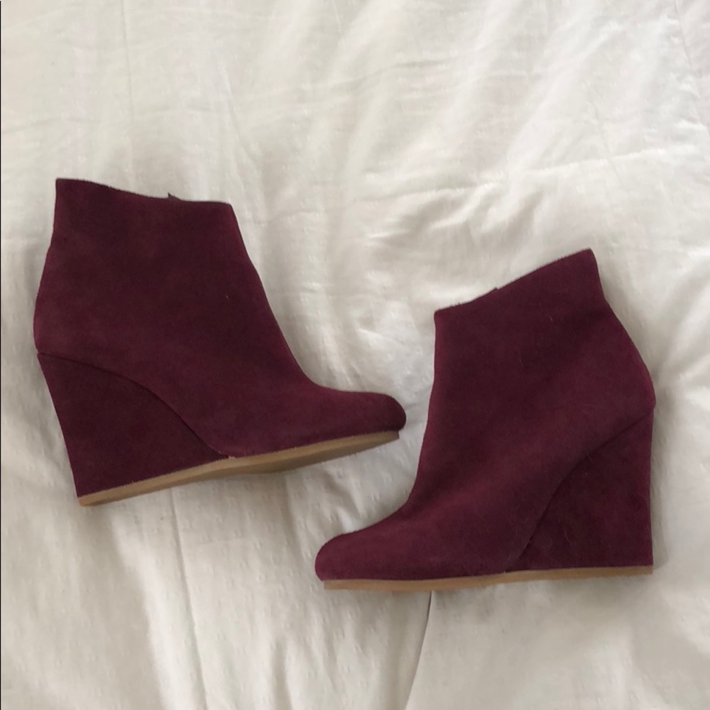 Victoria Secret Burgundy Wedges